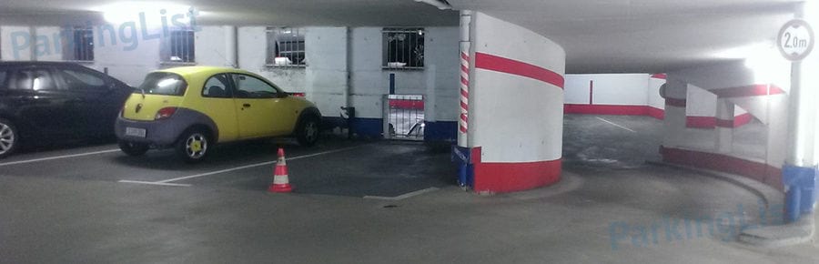 Innenansicht 2 - Parkhaus Wilhelmsplatz Stuttgart Bad Cannstatt 