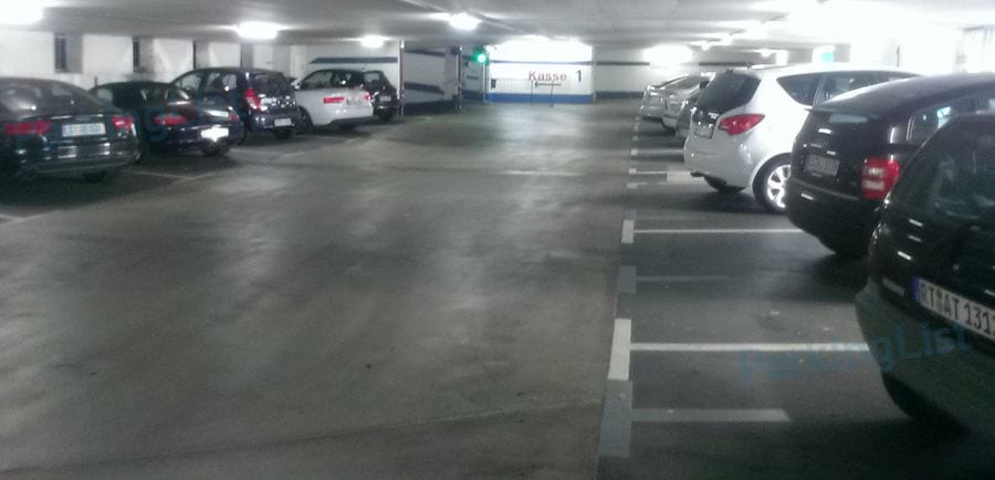 Innenansicht 3 - Parkhaus Wilhelmsplatz Stuttgart Bad Cannstatt 