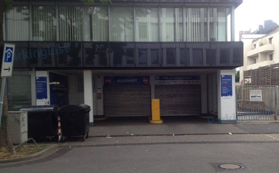 Aussenansicht 1 - Parkplatz Dreicubenhaus am Hofgarten Düsseldorf