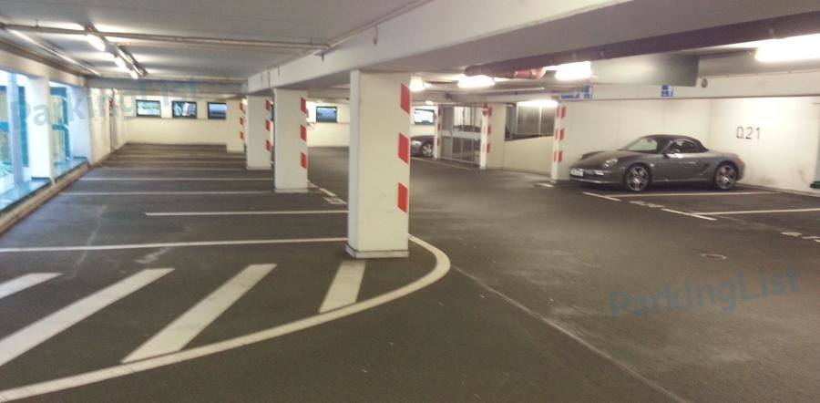 Innenansicht Beethoven Parkhaus in Bonn