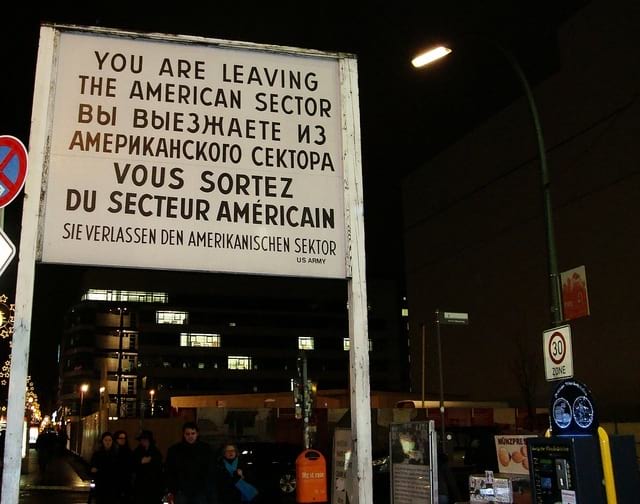 Parken am Checkpoint Charlie - Berlin