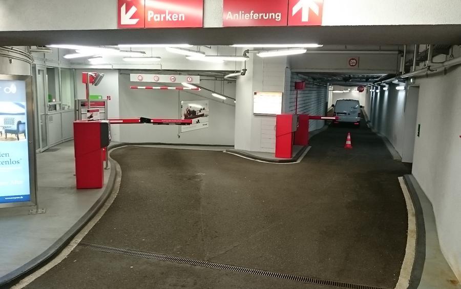 Einfahrt 3 - Parkhaus Grünstrasse-15 Düsseldorf