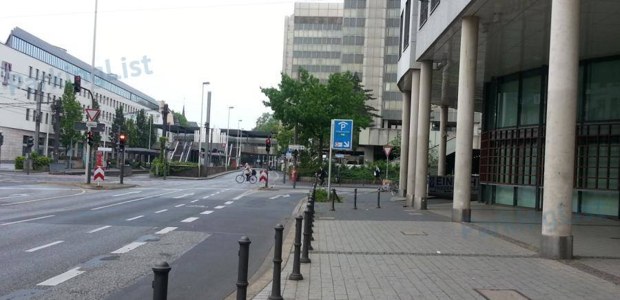 Einfahrt Oxfortstraße - Parkhaus Friedensplatz in Bonn