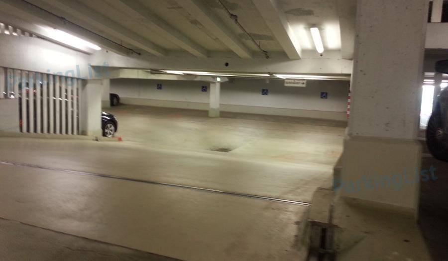 Innenansicht 1 Parkhaus Am Salvatorplatz München