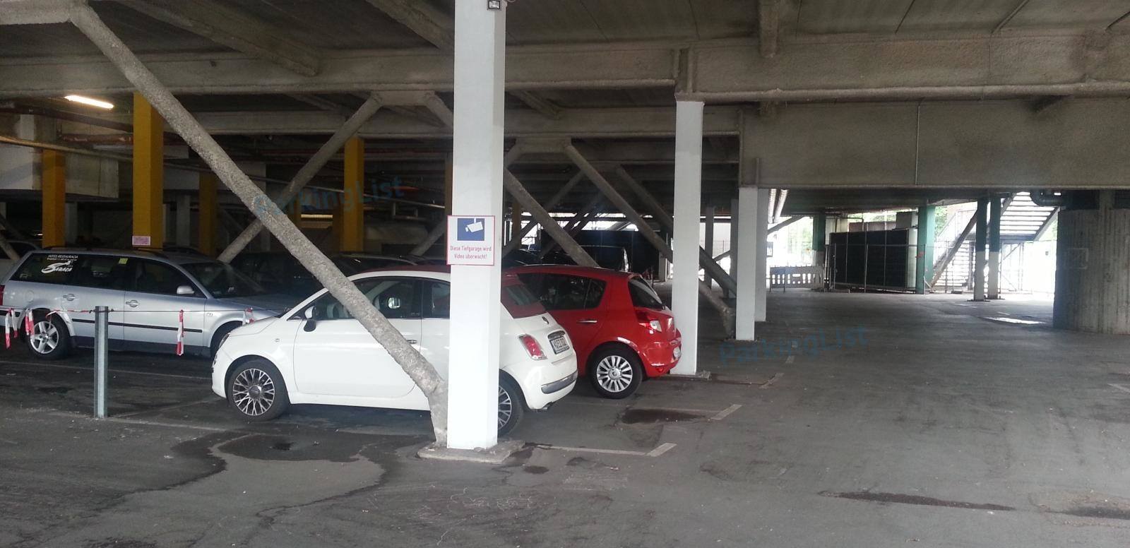 Innenansicht 1 Parkhaus Musical Dome Köln