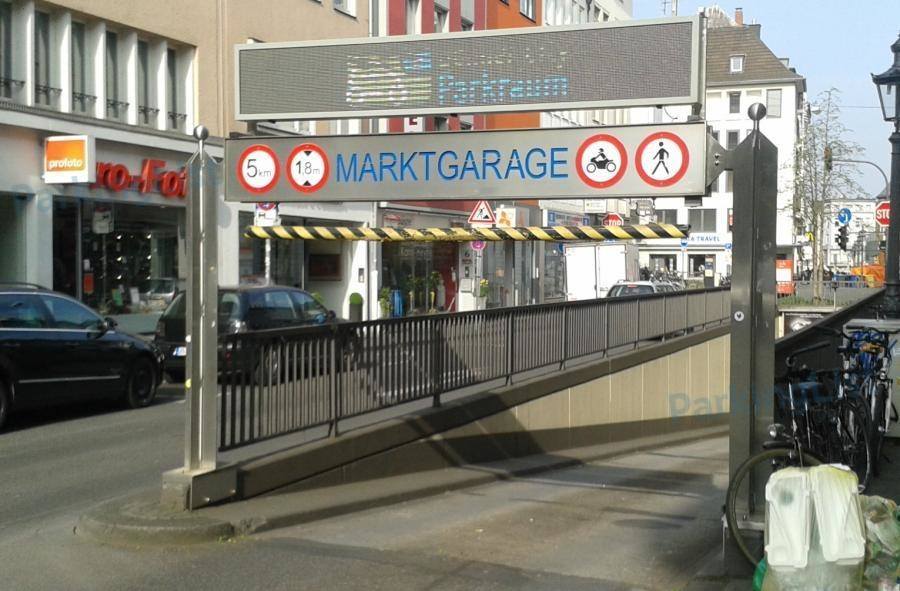 Einfahrt Parkhaus Marktgarage Bonn