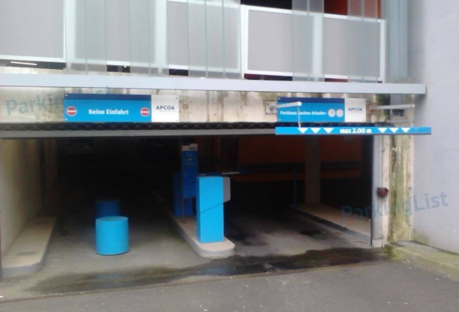 Einfahrt Parkhaus Aachen Arkaden