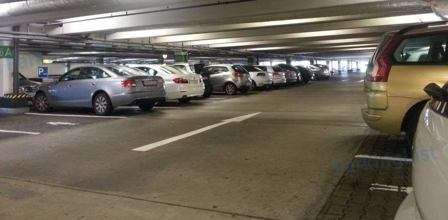 Innenansicht 2 - Parkhaus Allee-Center Hamm