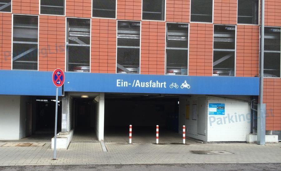 Parkhaus P8 Am Hauptbahnhof West Ingolstadt