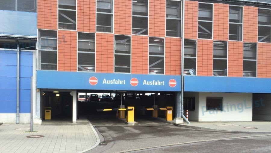Parkhaus P8 Am Hauptbahnhof West Ingolstadt