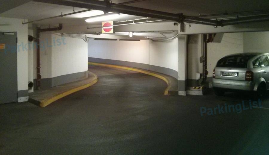 Innenansicht 1 Parkhaus City Point in Nürnberg