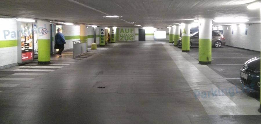 Parkhaus Forum Steglitz Berlin - Innenansicht