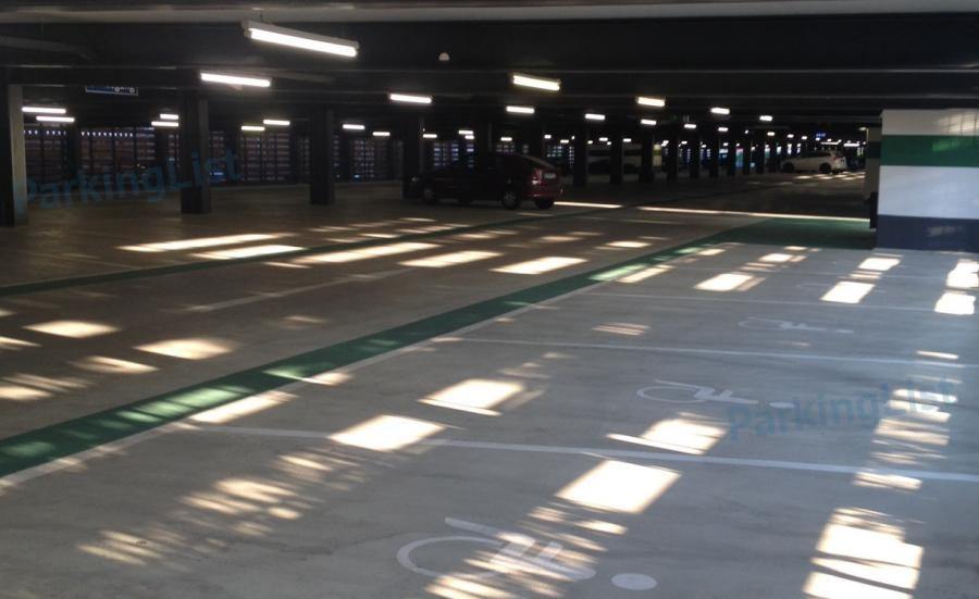 Parkhaus Gleisdreieck Berlin Parken in Berlin