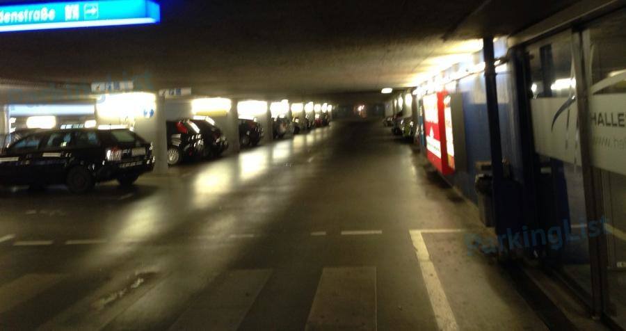 Innenansicht 1 Parkhaus Hallen am Borsigturm in Berlin