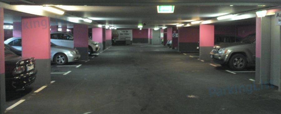 Innenansicht P2 - Parkhaus Kinopolis in Bonn