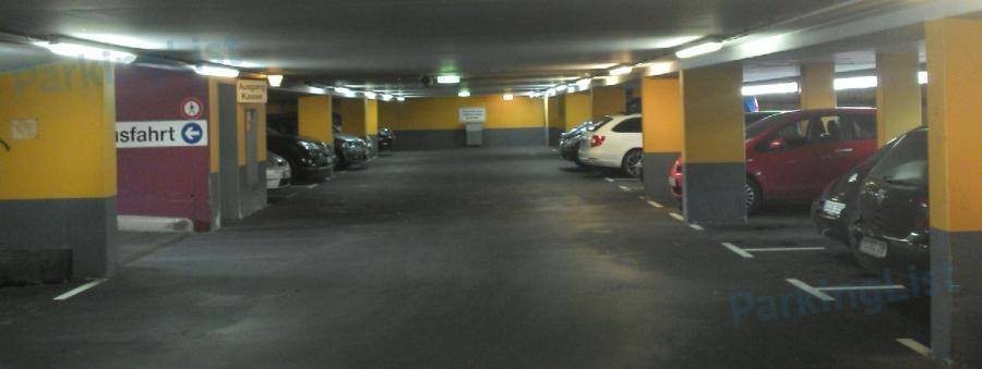 Innenansicht P4 - Parkhaus Kinopolis in Bonn