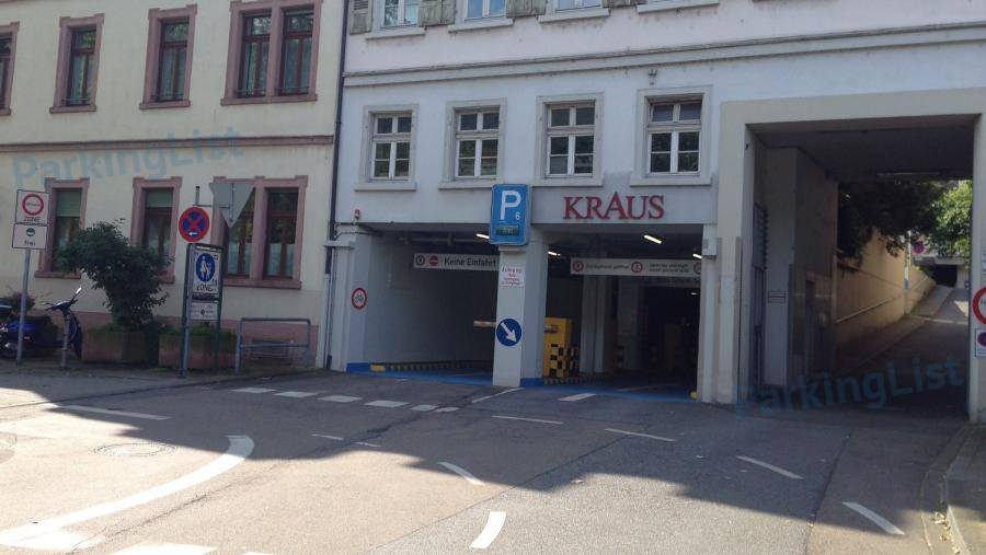 Einfahrt Parkhaus Kraus in Heidelberg