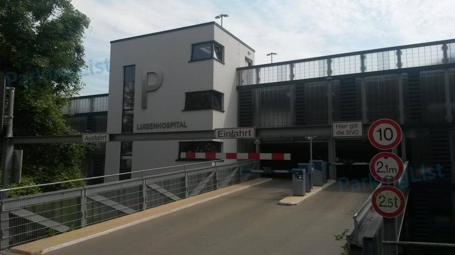 Einfahrt Parkhaus Luisenhospital in Aachen