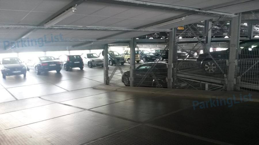 Innenansicht 2 Parkhaus Luisenhospital in Aachen