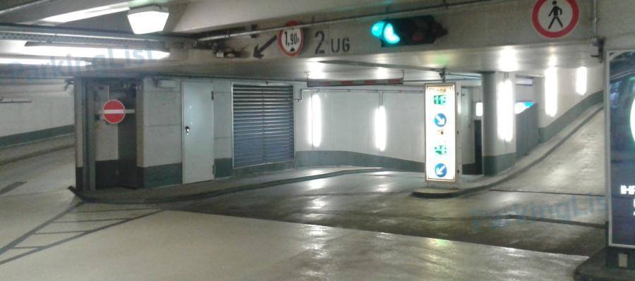 Innenansicht 2 - Parkhaus Marktgarage - Würzburg