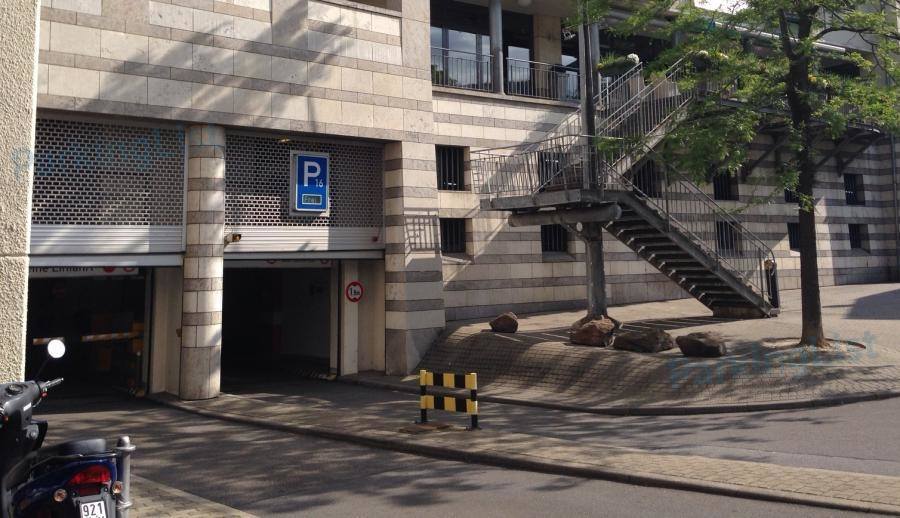 Parkhaus Nordbrückenkopf in Heidelberg