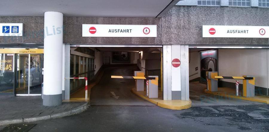 Ausfahrt - Parkhaus P & R am Hofbräuhaus - München