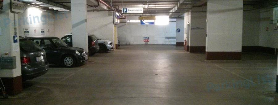 Parkhaus Prager Passage Berlin - Innenansicht 2