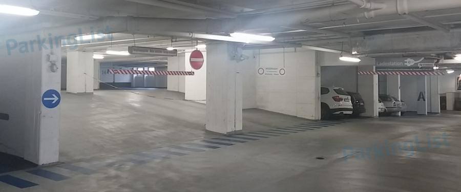 Innenansicht 1 - Parkhaus Rathaus Aachen