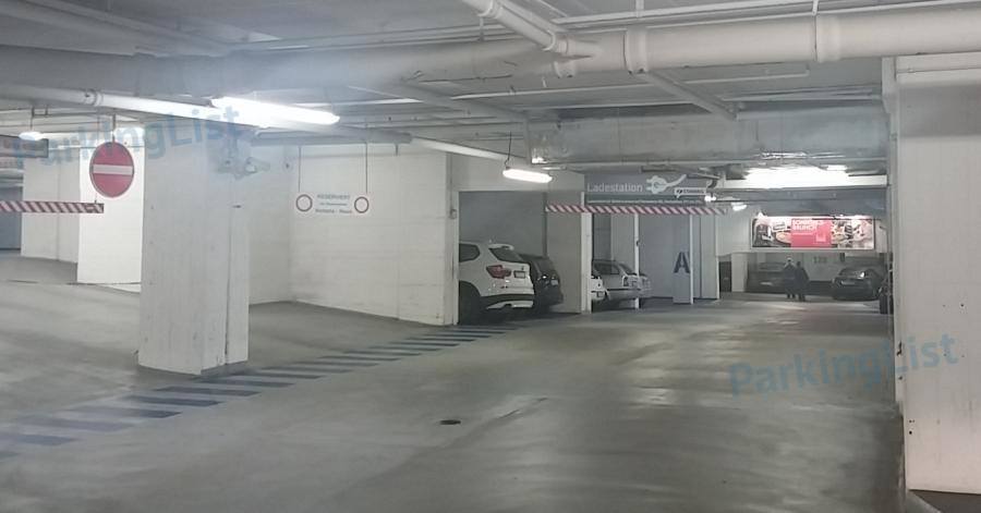 Innenansicht 2 - Parkhaus Rathaus Aachen