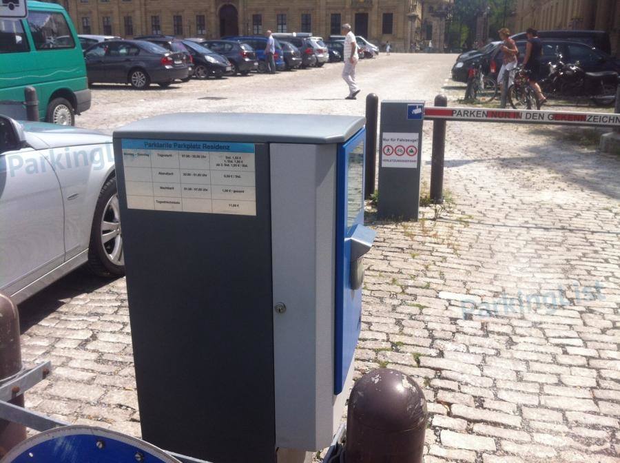 Einfahrt Parkplatz Residenz in Würzburg