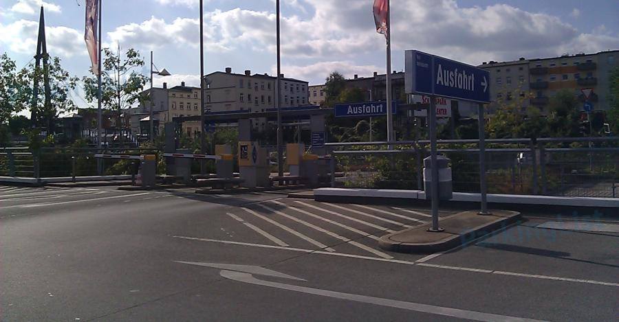 Aussenansicht 2 - Parkhaus Schlosspark Center Schwerin