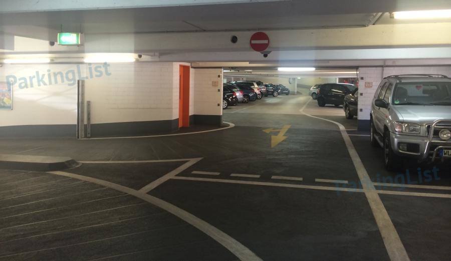 Innenansicht 2 - Parkhaus Speicherstadt  - Hamburg