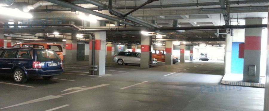 Innenansicht 1 - Parkhaus Stadthausgarage Bonn