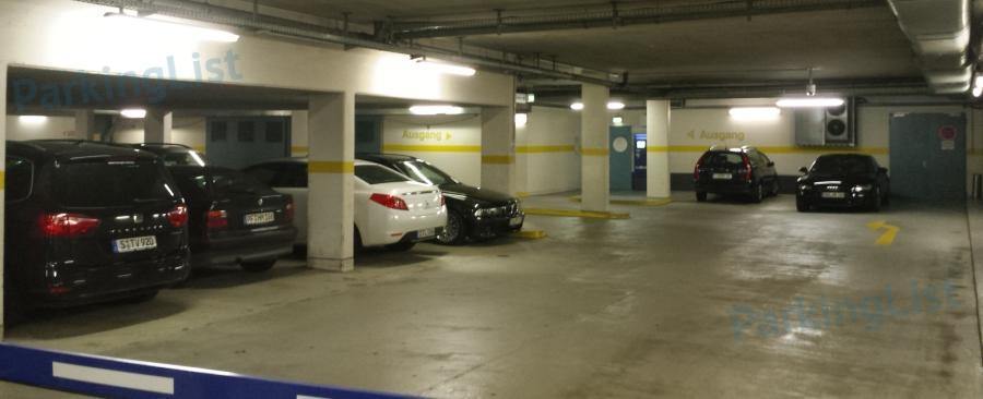 Innenansicht 1 - Parkhaus Stuttgarter Volksbank eG