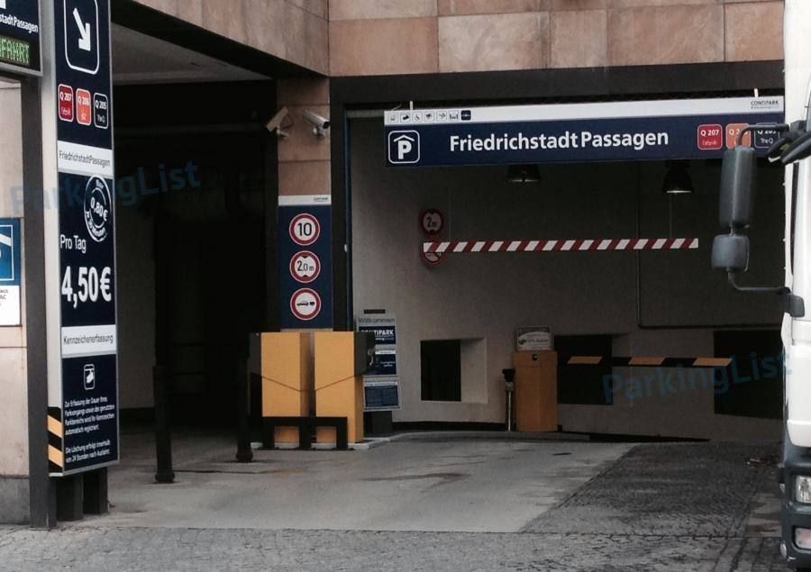 Einfahrt Tiefgarage Friedrichstadt Passagen in Berlin
