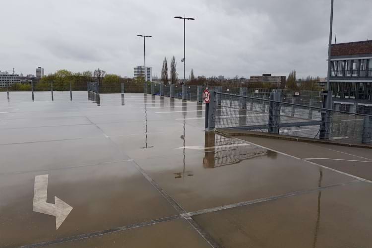 Parkplatz mit Valet Service am Airport Hannover