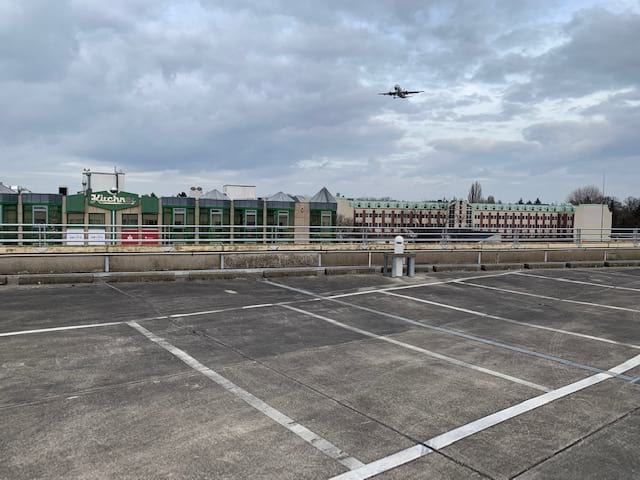 Kann Man Drive Niw Am Flughafen Tegel Parken