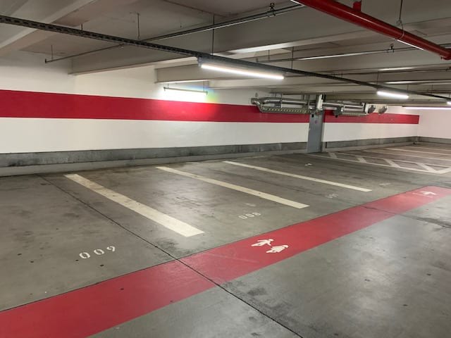 Parkplatz im Parkhaus inkl. Valet Service am Flughafen BER