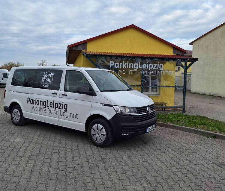 Parkplatz mit Shuttle Service zum Airport Leipzig