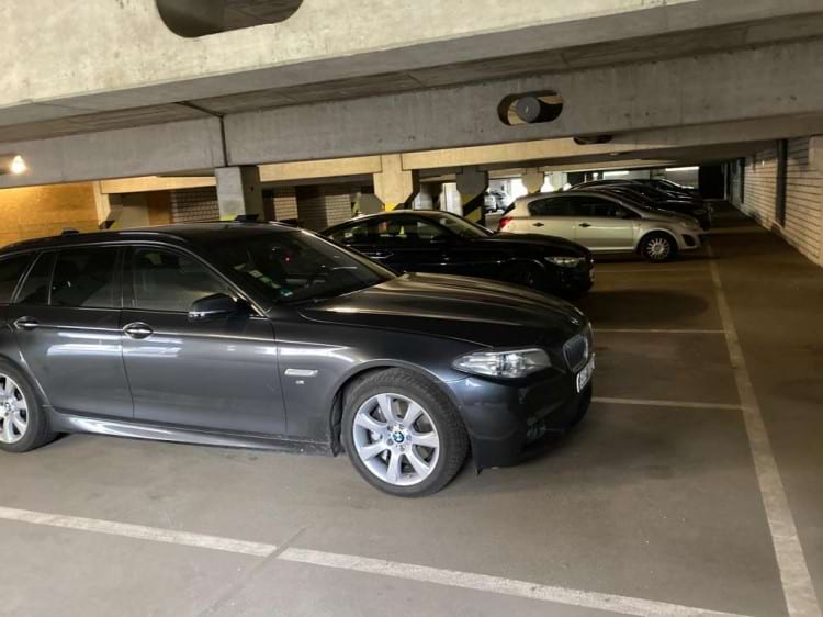 Parkplatz in Tiefgarage mit Valet Service am Airport Frankfurt