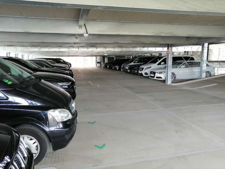 Parkplatz im Parkhaus inkl. Valet Service am Flughafen Düsseldorf