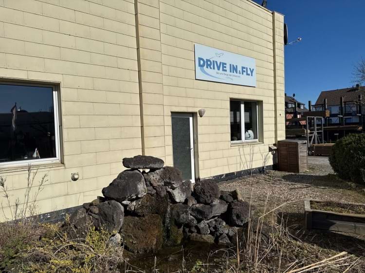 Parken mit Shuttle Service zum Airport Hannover