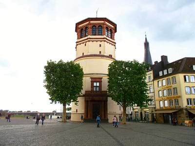 Parken in der Düsseldorfer Altstadt