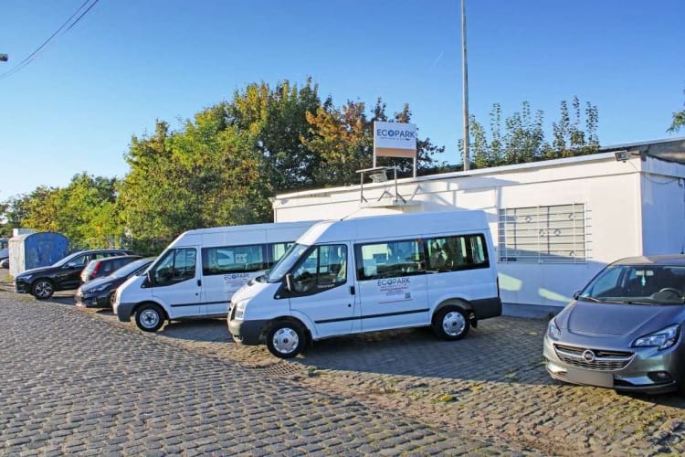 Parkplatz mit Shuttle Service am Flughafen Köln-Bonn