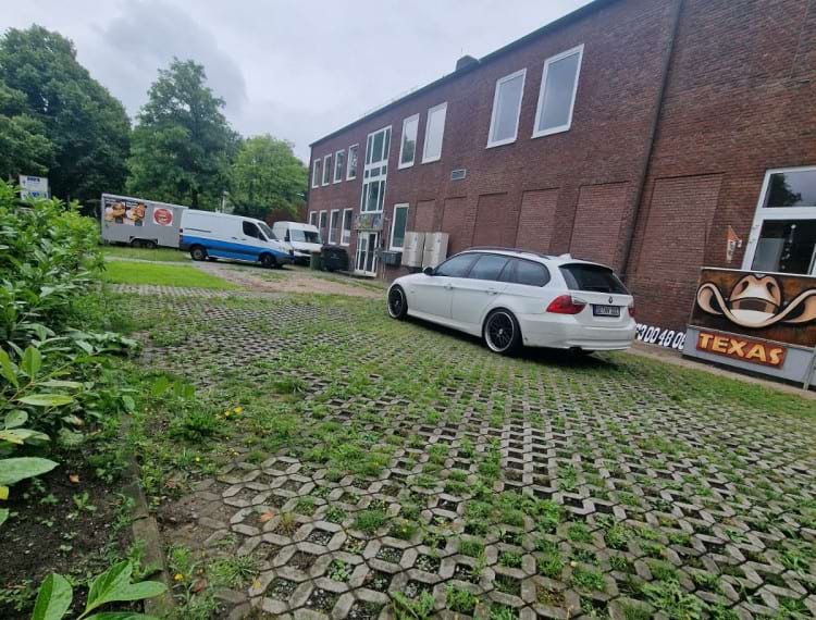 Parken mit Valet Service zum Flughafen Hamburg