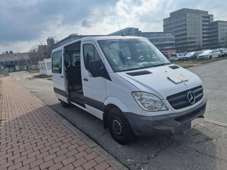 Parken mit Shuttle Service zum Airport Stuttgart
