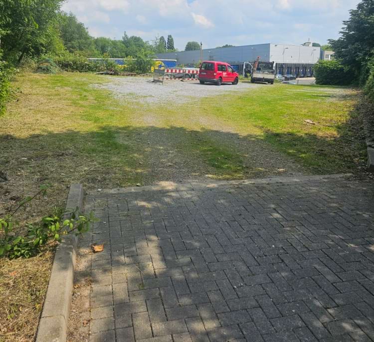 Parkplatz mit Shuttle Service zum Flughafen DUS