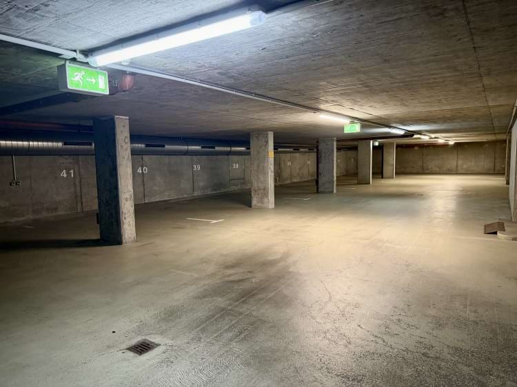 Parken im Parkhaus mit Valet Service am Airport Stuttgart