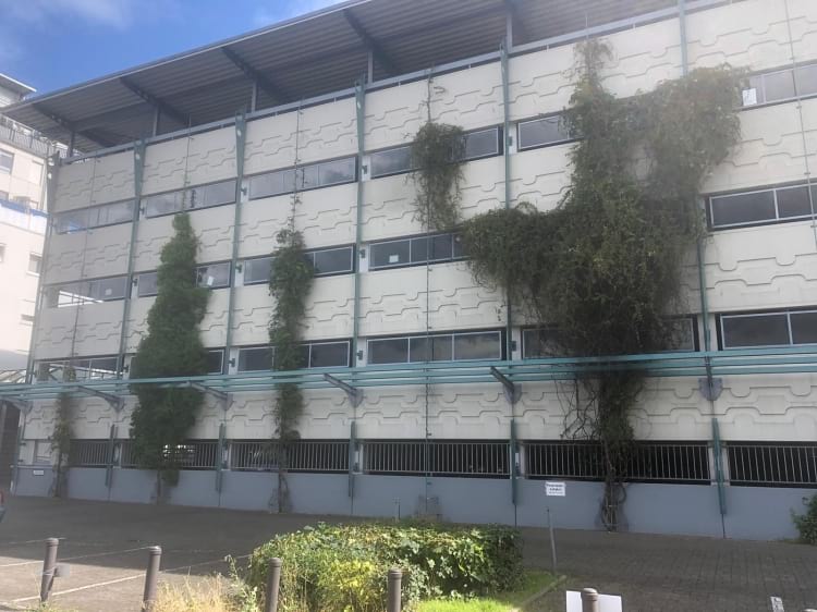 Parkplatz im Parkhaus mit Valet Service am Flughafen Frankfurt