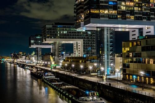 Parken am Kreuzfahrthafen Köln